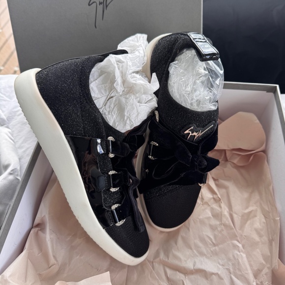 Giuseppe Zanotti Maggie Glittery Velvet Slip On Sneakers W/ Rhinestone Size 7.5 - Picture 14 of 16